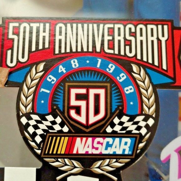 1998🔥🔥BARBIE DOLL NASCAR💥 Mattel 50th Anniversary Edition 🆕 - Picture 5 of 12